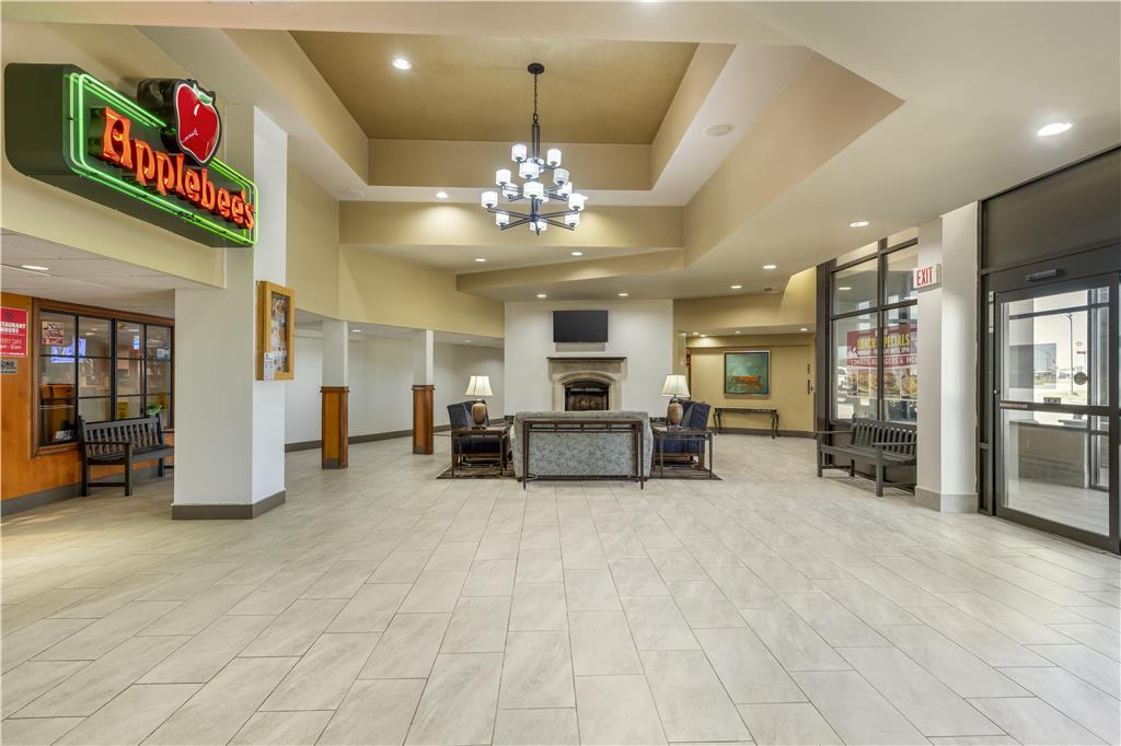 Best Western Plus York Hotel & Conference Center - photo 44