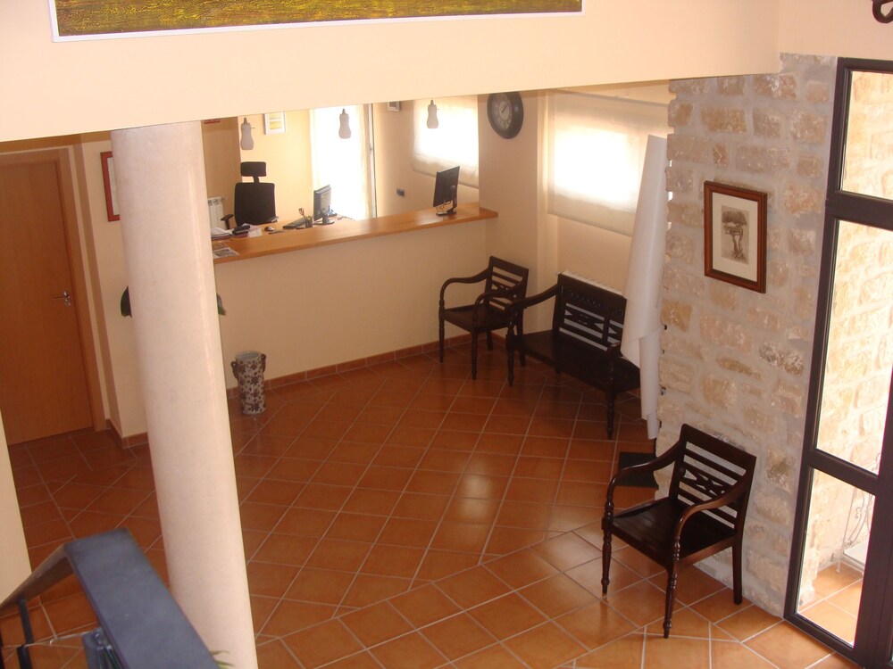Apartamentos El Portón de la Sierra — Orea — photo 5