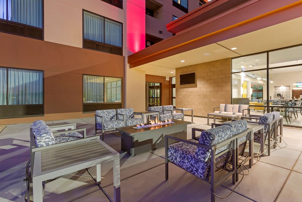 Best Western Plus Executive Residency Phoenix North Happy Valley - photo 74