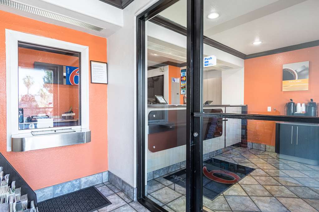 Motel6 Riverside CA UCR East - photo 26