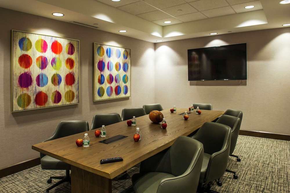 Hampton Inn & Suites Foxborough Mansfield - photo 43