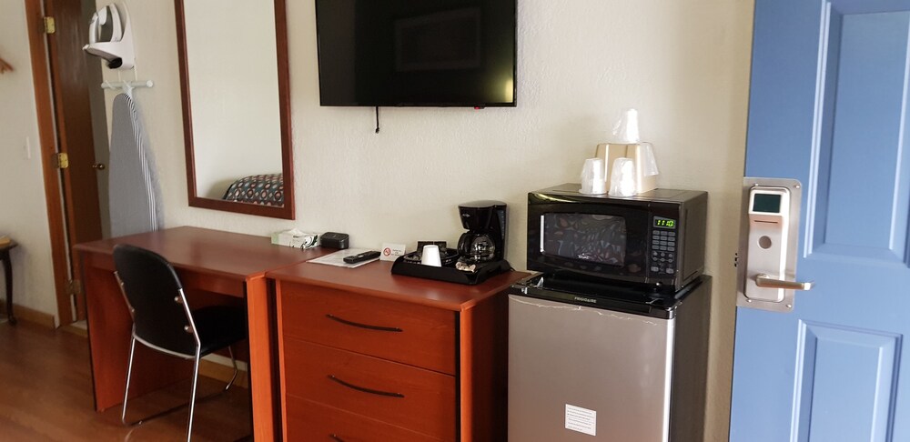Phoenix Motel - photo 8