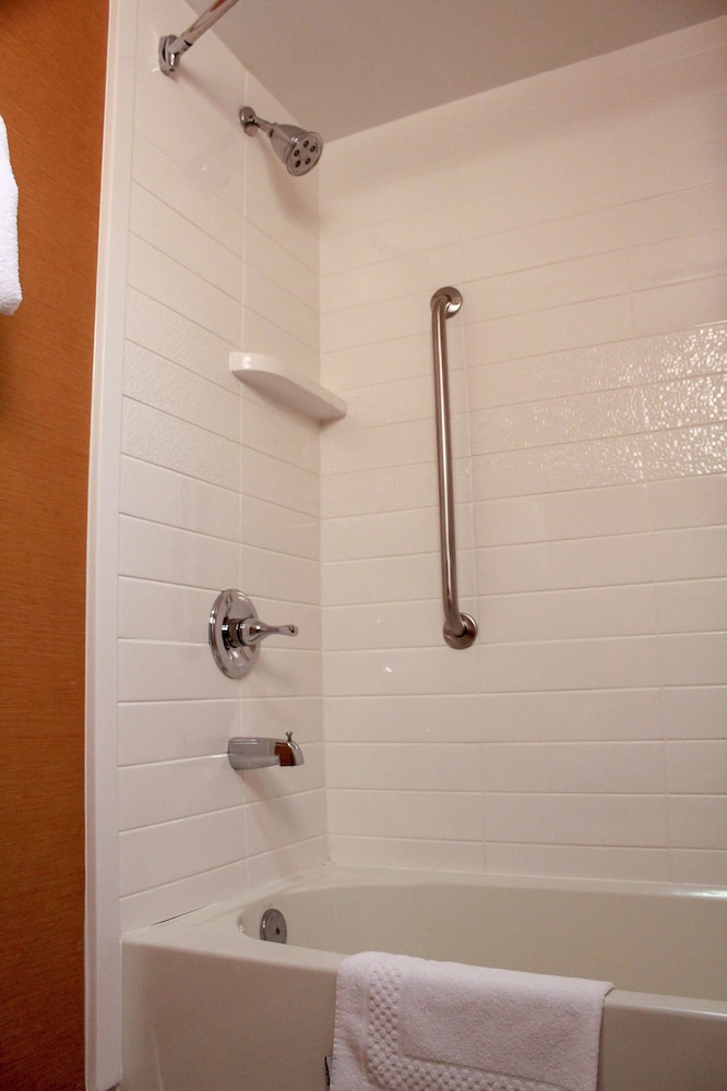 Fairfield by Marriott Kalamazoo West - photo 7