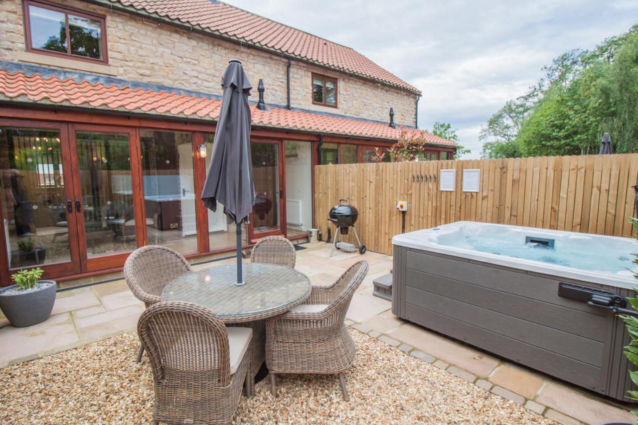 High Oaks Grange Cottages in Pickering, United Kingdom