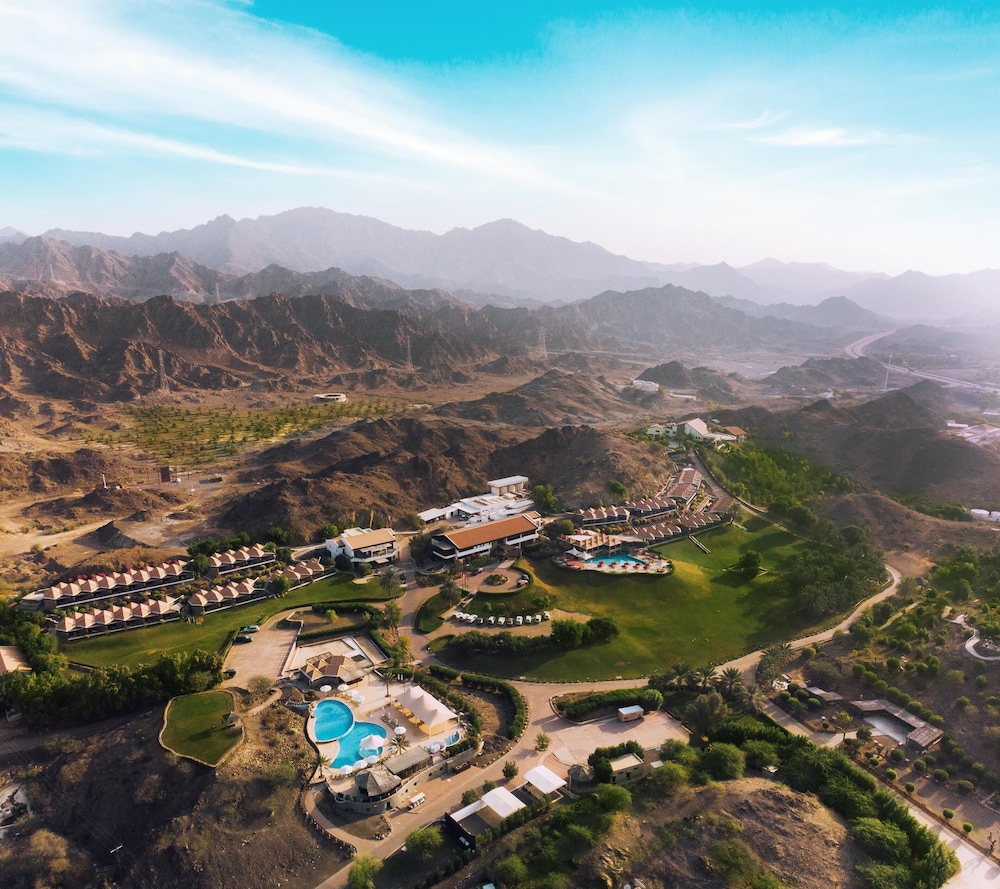 JA Hatta Fort Hotel — 4-Star Luxury Hotel in Dubai, United Arab Emirates