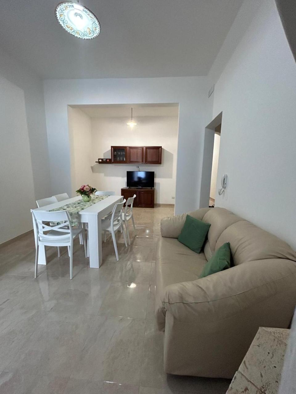 Maison Coco: Comfort E Stile Nel Salento — 4-Star Luxury Hotel in Nardo, Italy