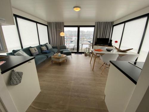 Ostsee Hausboot in Boltenhagen Floating 44 Boot 4 in Ostseebad Boltenhagen, Germany