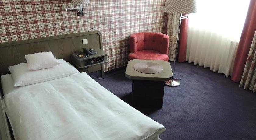 Hotel Ambiente — Porz Am Rhein — photo 3