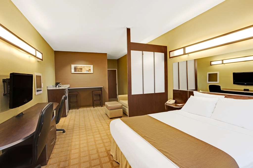 Microtel Inn & Suites By Wyndham Bryson City - photo 12