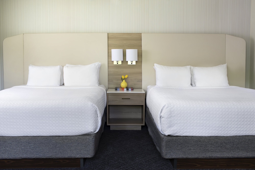 Crowne Plaza Atlanta Perimeter at Ravinia by IHG - photo 15