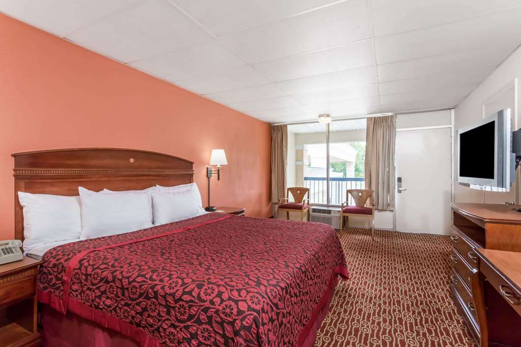 Days Inn by Wyndham Fredericksburg North - photo 16