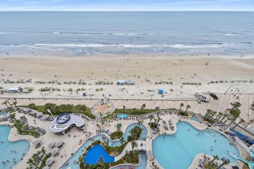 Luxury 6th Floor 1 BR Condo Direct Oceanfront Wyndham Ocean Walk Resort Daytona Beach 610 in Daytona Beach, United States