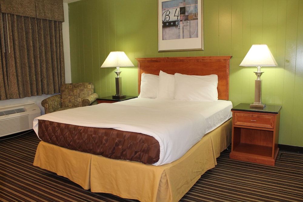Americas Best Value Inn Boardman - photo 10