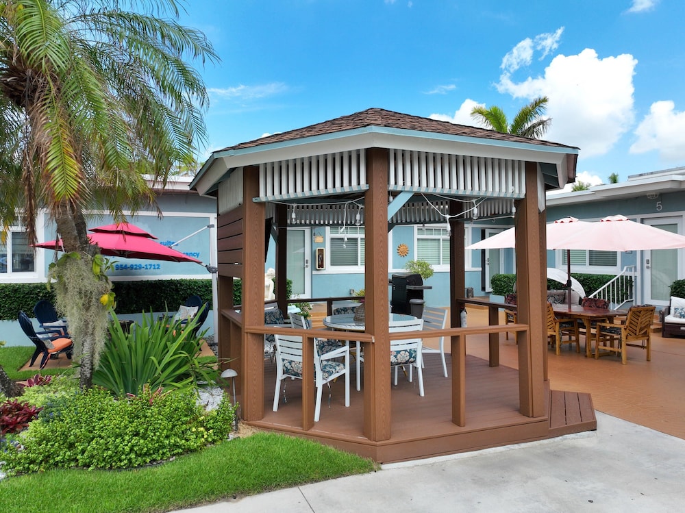 Tropic Isle Boutique Hotel - photo 42