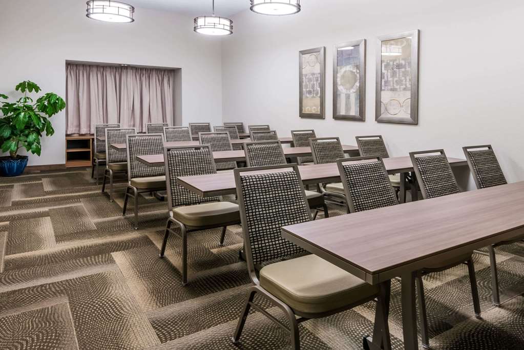 Microtel by Wyndham Penn Yan Finger Lakes Region - photo 10