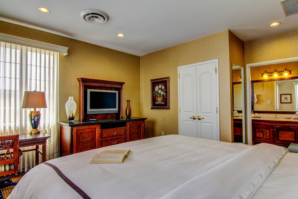 The Wildwood Hotel - photo 8