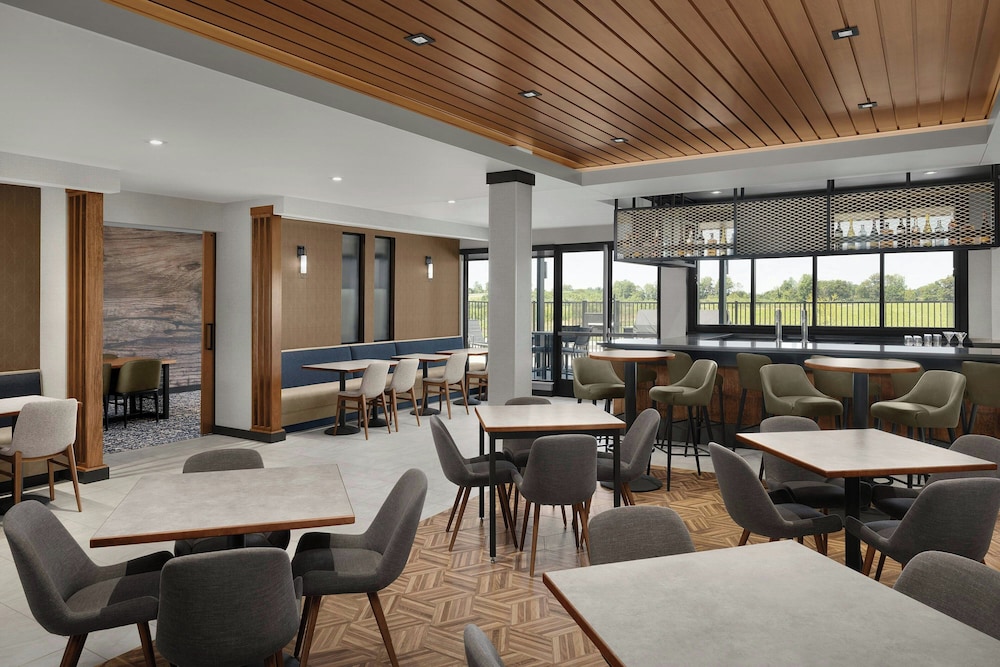 TownePlace Suites by Marriott Sikeston - photo 42