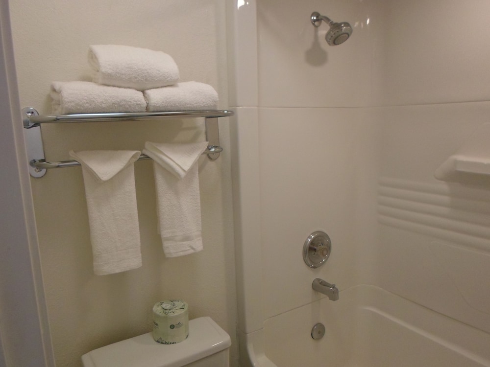 Motel 6 Las Vegas NV Strip - photo 37