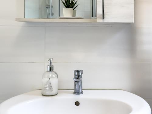 Calalunga Pietragrande Exclusive Shoreline Haven — hotel in Montepaone Lido