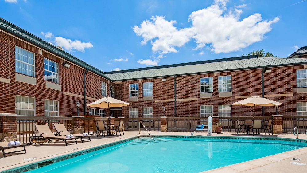 Landmark Hotel Dallas Addison - photo 15