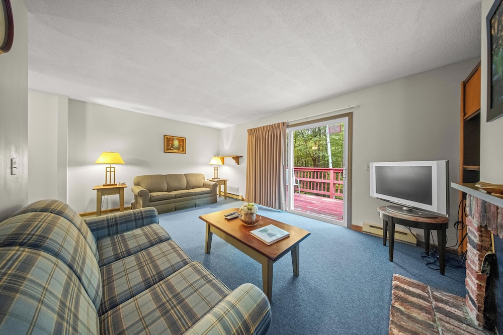 Evergreen Valley Inn - photo 74