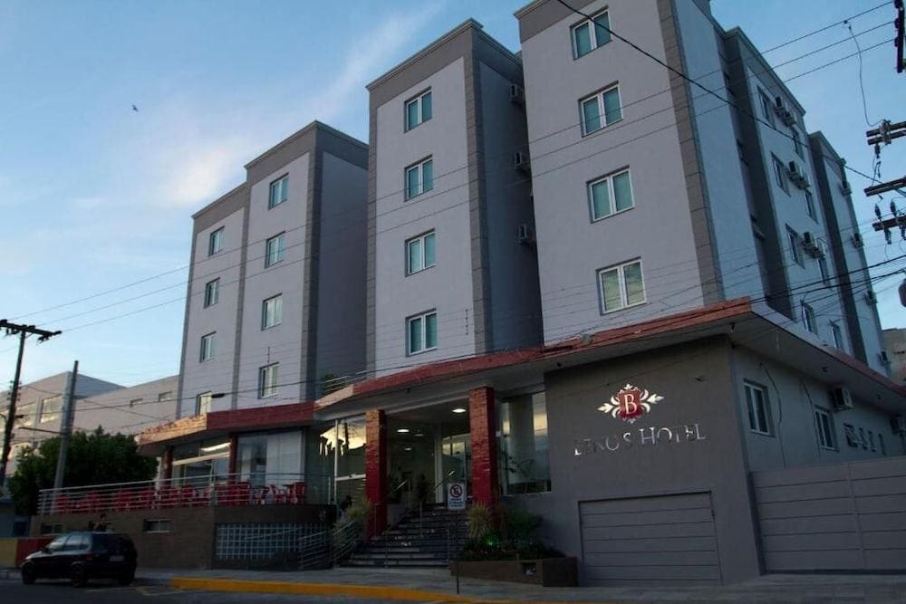Benos Hotel — Santa Rosa — photo 3