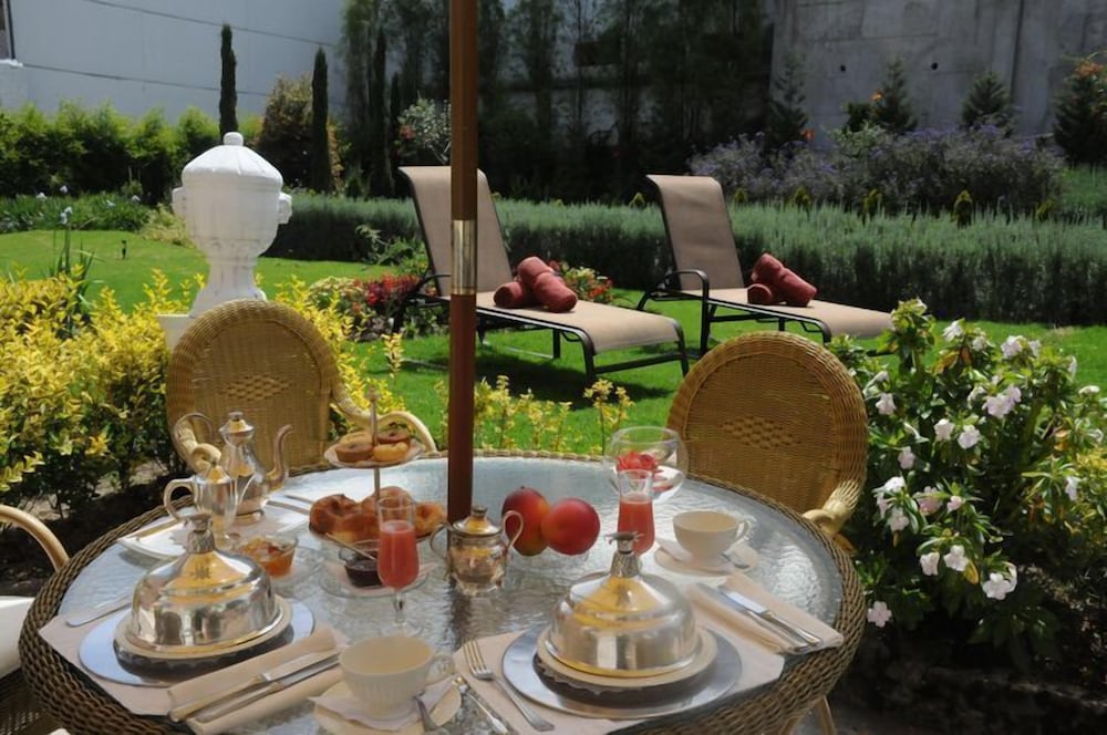 Mansion Del Angel — 4-Star Luxury Hotel in Quito, Ecuador