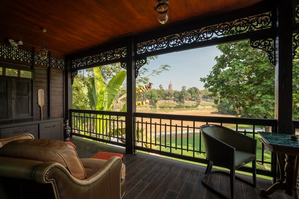 Akara House Sukhothai Luxury Riverside Residence — 4-Star Luxury Hotel in Sukhothai, Thailand