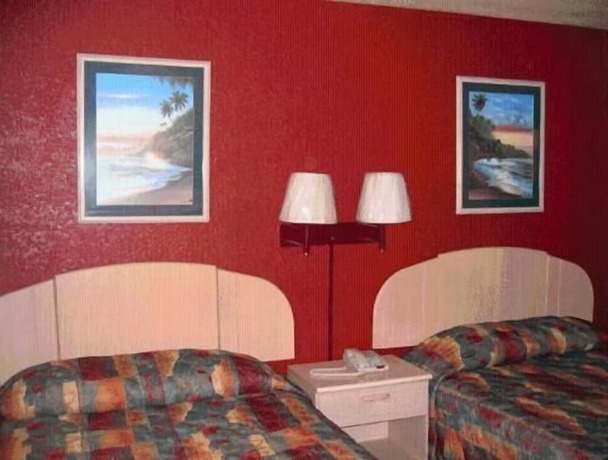 Plaza Travel Inn - photo 8