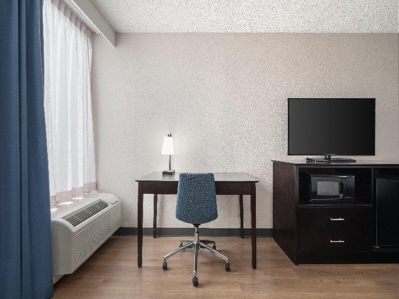 Garner Hotel Wytheville East by IHG - photo 48
