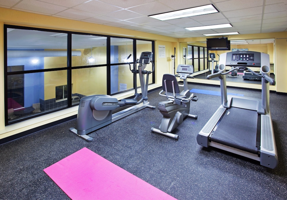 Holiday Inn Express Hotel & Suites Niagara Falls by IHG - photo 17
