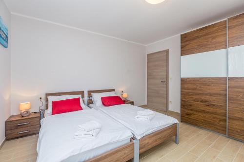 Holiday House Cecilia — 4-Star Luxury Hotel in Krk, Croatia