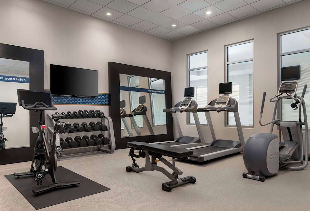 Hampton Inn & Suites Worcester - photo 40