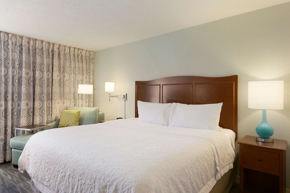 Hampton Inn Zanesville - photo 3