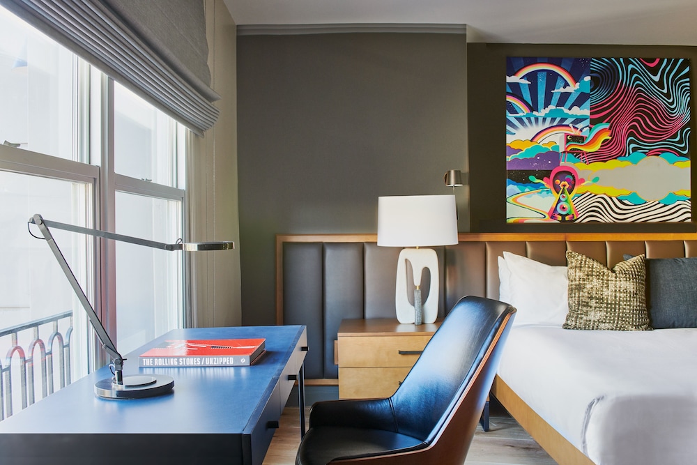 Hotel Ziggy on Sunset - photo 20