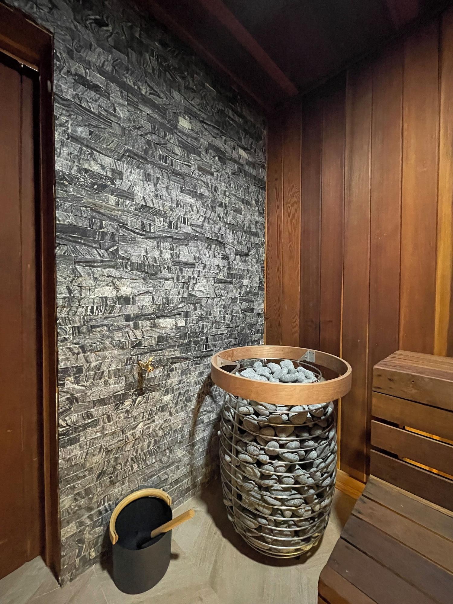 Inn at Highway 1 - photo 19