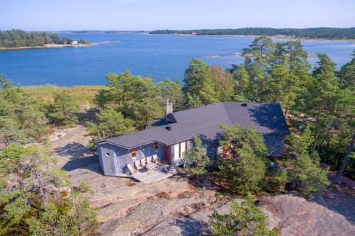Rörvik Stugor - carbon neutral hotel in Unknown City