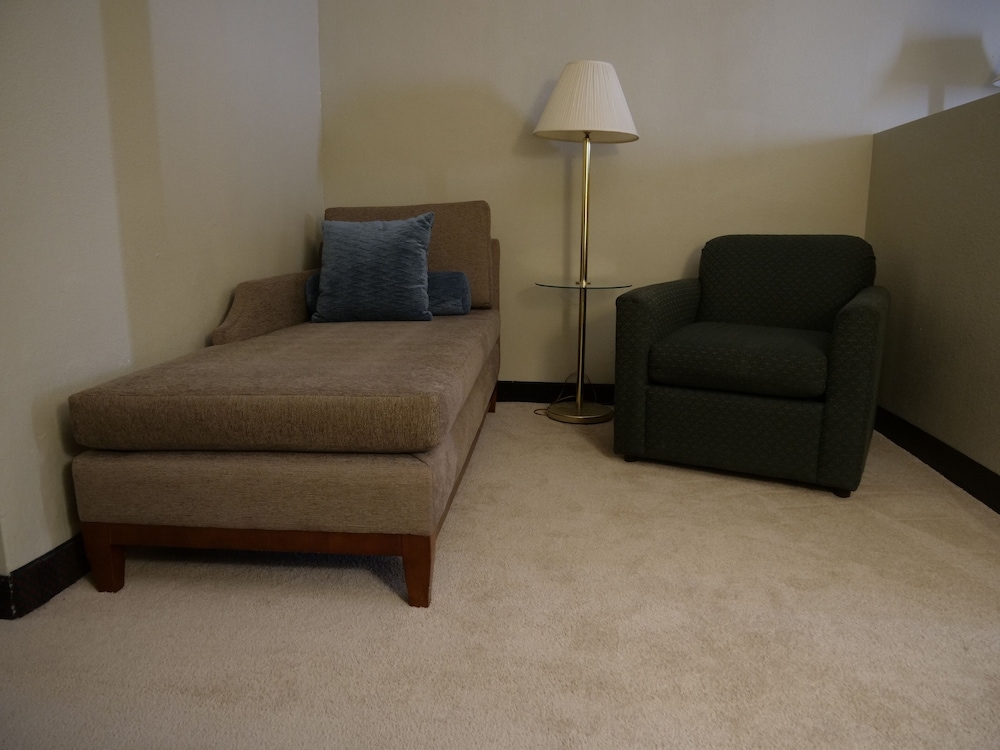 Travelodge by Wyndham St. Louis - photo 15