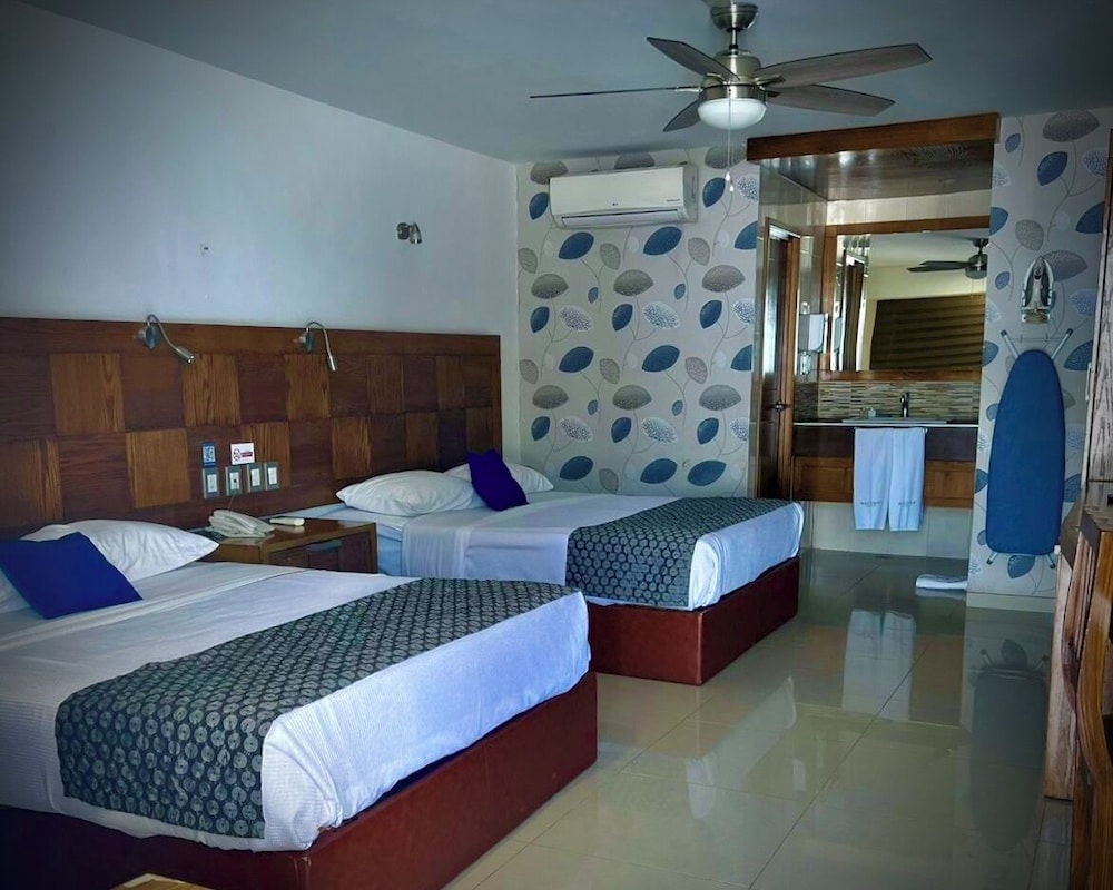 Hotel Maioris Guadalajara in Tlaquepaque, Mexico