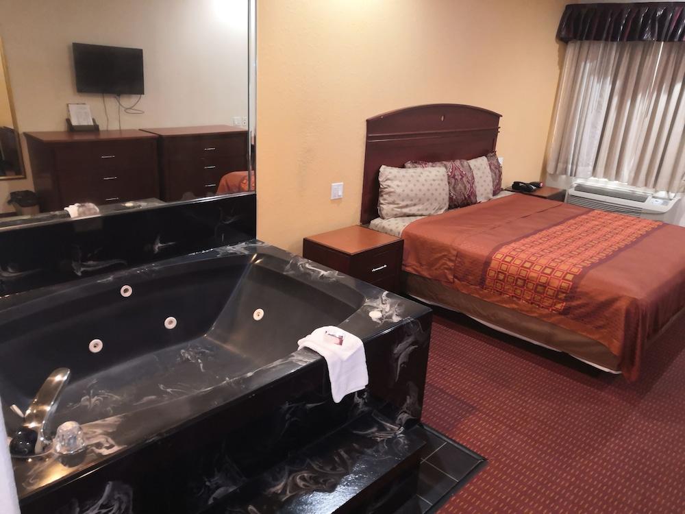 Scottish Inns and Suites Iah Airport West Houston - photo 20