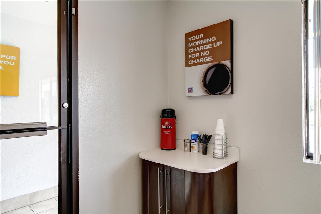 Motel 6 Amherst OH Cleveland West Lorain - photo 25