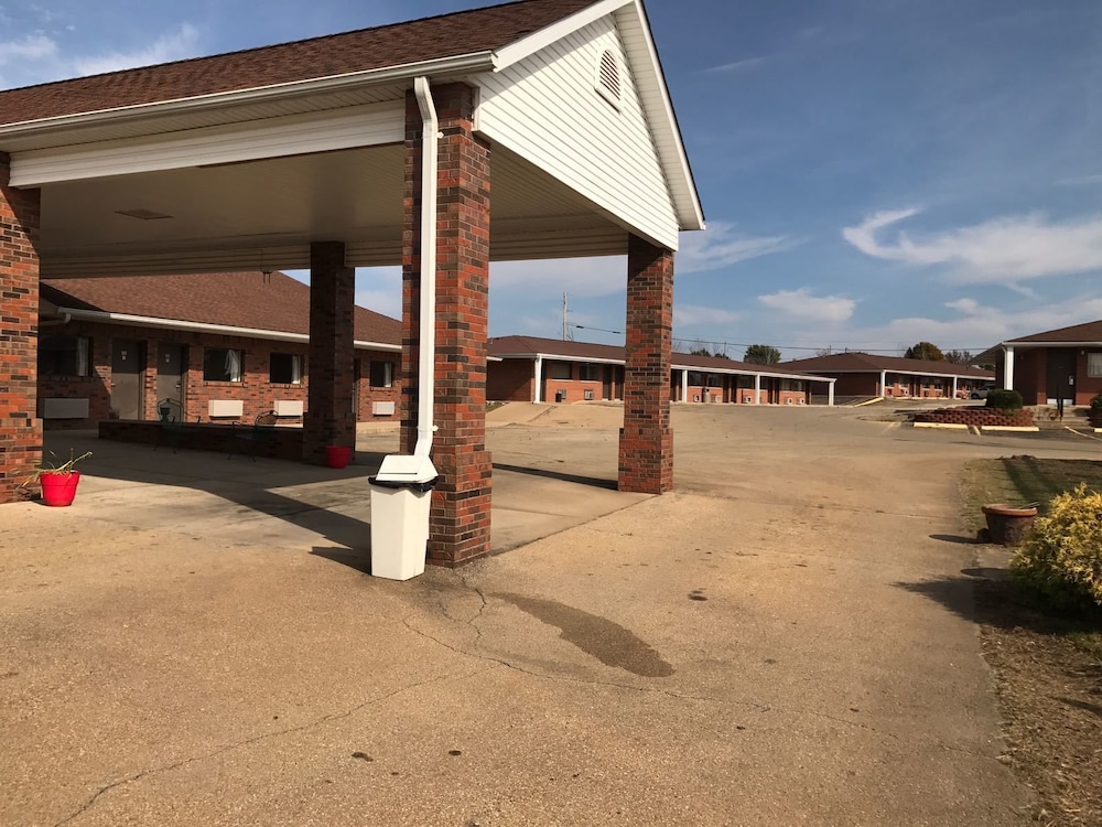 Rosener's Inn and banquet center - photo 13