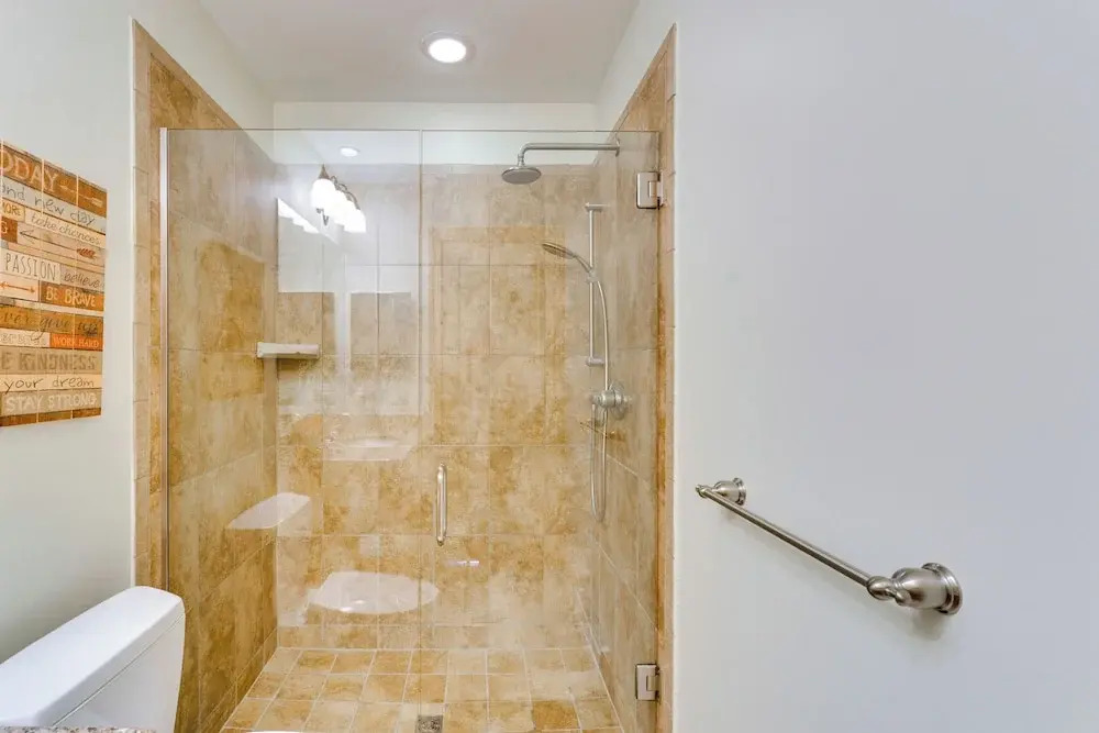 2 Mi to Angel Fire Resort Luxury Condo with Balcony - photo 8