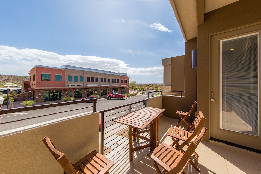 Town Center Resort - photo 579