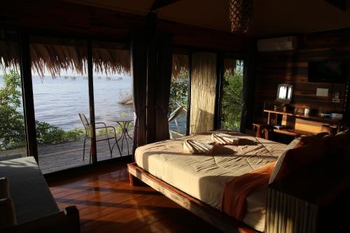 Wetlandcamp — Phatthalung