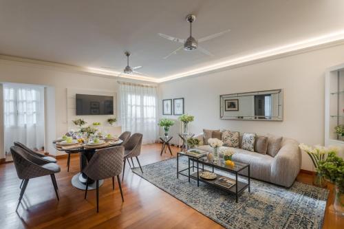 The Terrace Retreat Elegant Modern Apartment with Terrace in Lucca — 4-Star Luxury Hotel in Lucca, Italy
