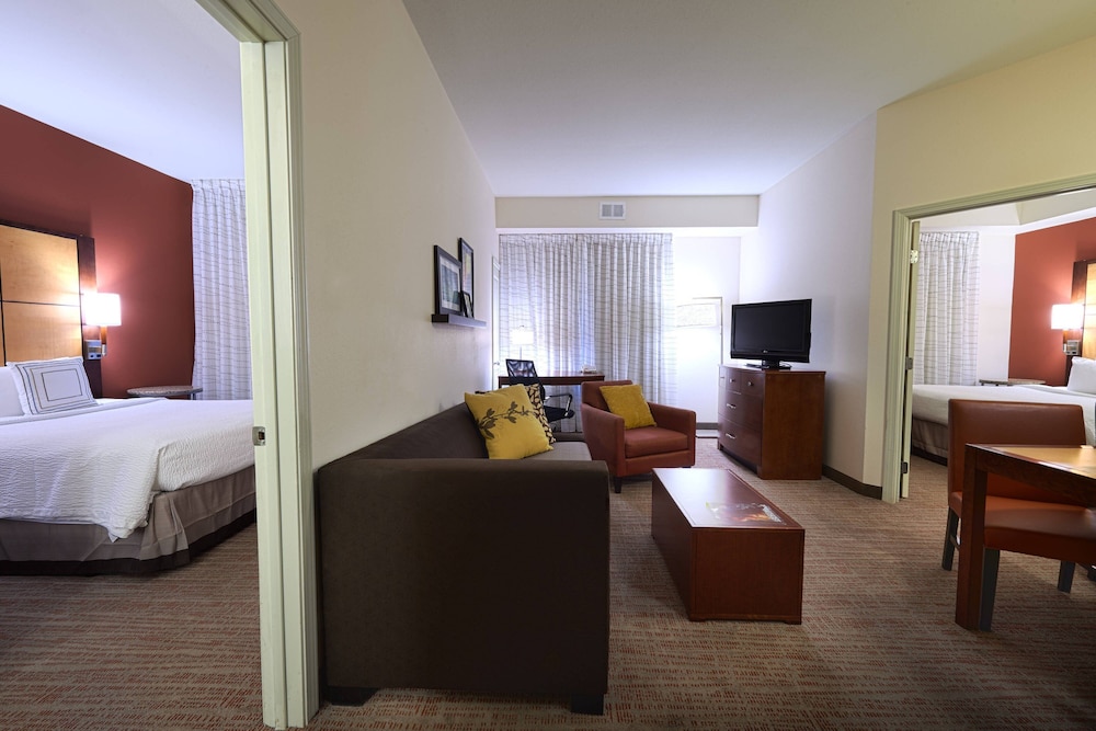 Residence Inn Marriott Airport - photo 3