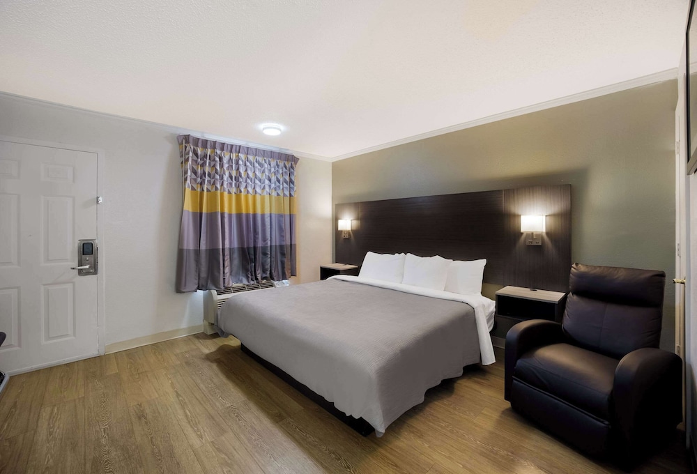 Quality Inn Tallahassee near University - photo 15
