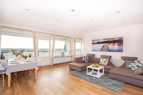 Penthouse Wolke 12 mit unglaublichem Ausblick Meerblick — 4-Star Luxury Hotel in Sierksdorf, Germany
