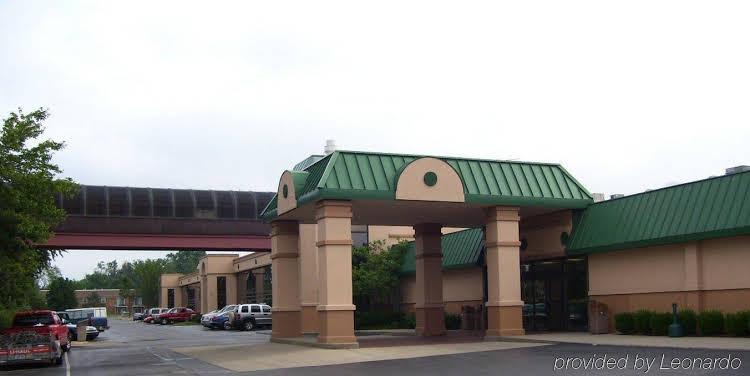 Fern Valley Hotel Conference Center — Louisville